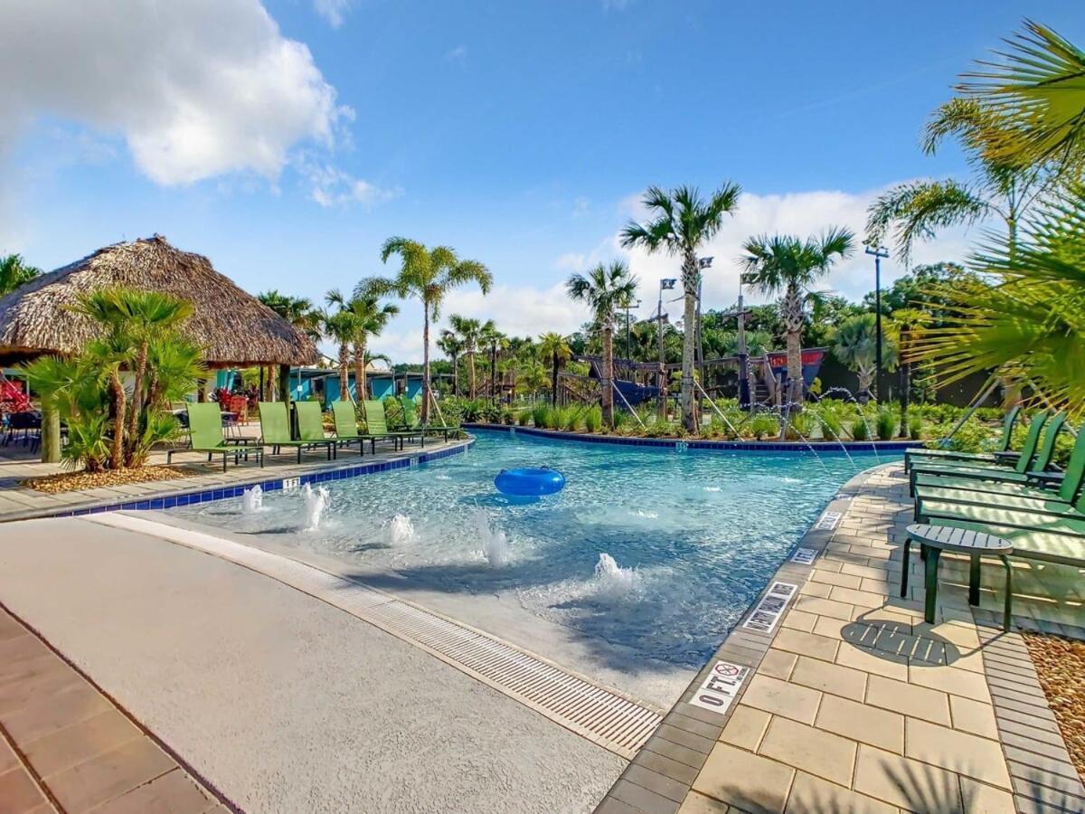 Casa de férias Terrific Thematic Lakeview 2b With 2 Clubhouses Kissimmee