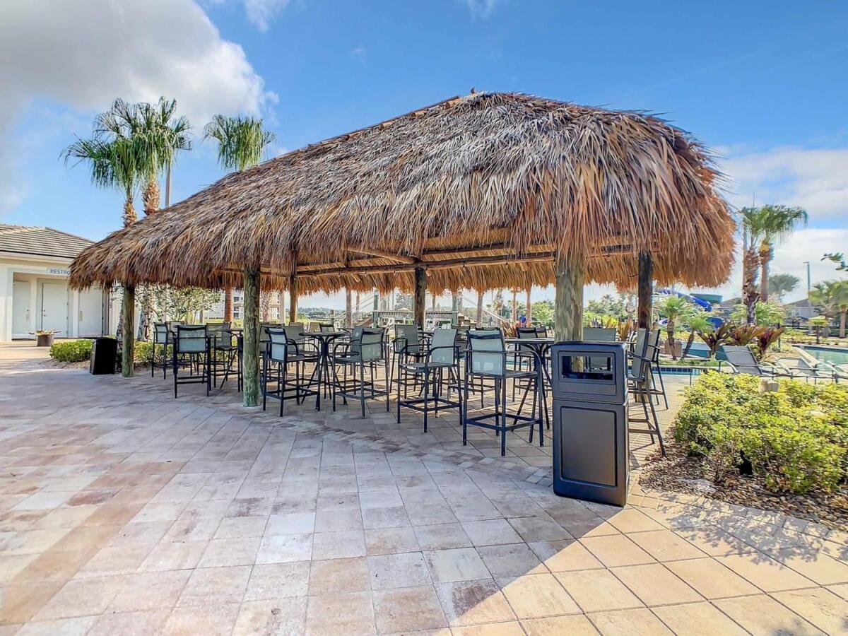 Casa de férias Terrific Thematic Lakeview 2b With 2 Clubhouses Kissimmee