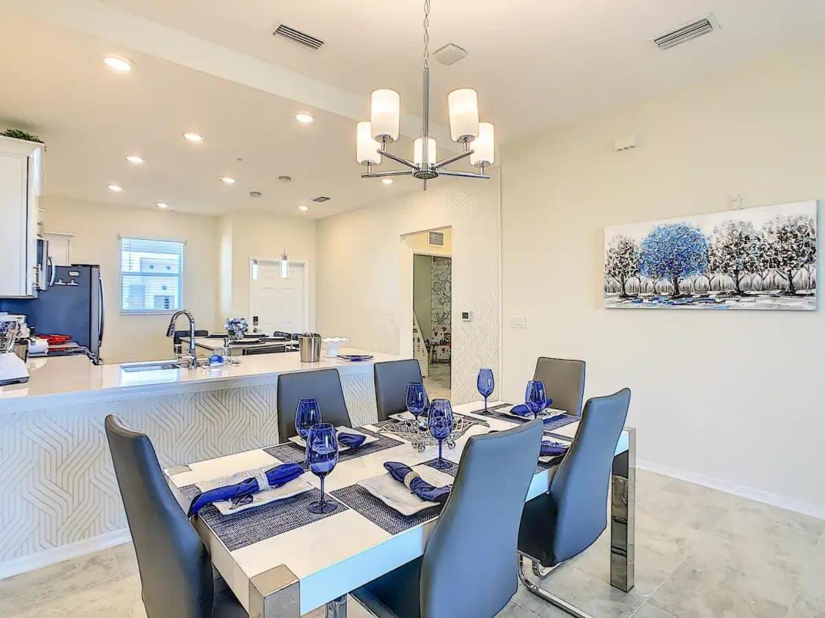 Terrific Thematic Lakeview 2b With 2 Clubhouses Casa de férias Kissimmee