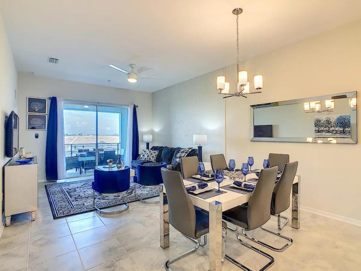 Terrific Thematic Lakeview 2b With 2 Clubhouses Casa de férias